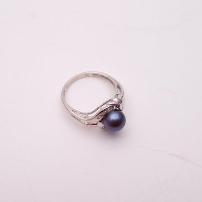 9ct White Gold Black Pearl and Diamond Twist Ring