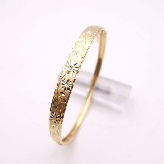9ct Yellow Gold Floral Flower Half Patterned Hinged Bangle