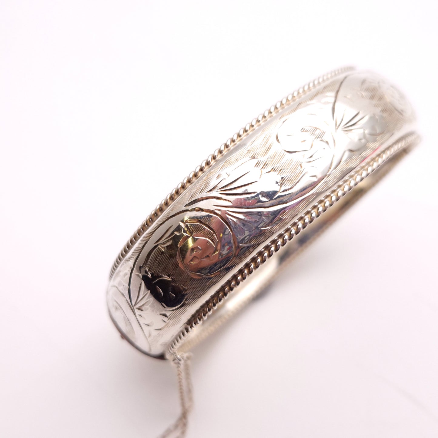 Sterling Silver Vintage Full Engraved Patterned Hinged Bangle