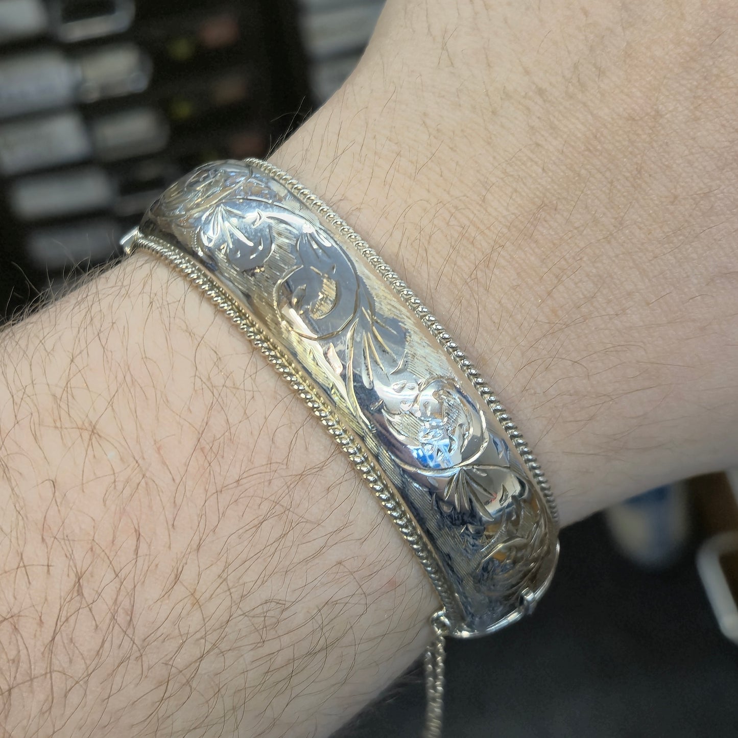 Sterling Silver Vintage Full Engraved Patterned Hinged Bangle