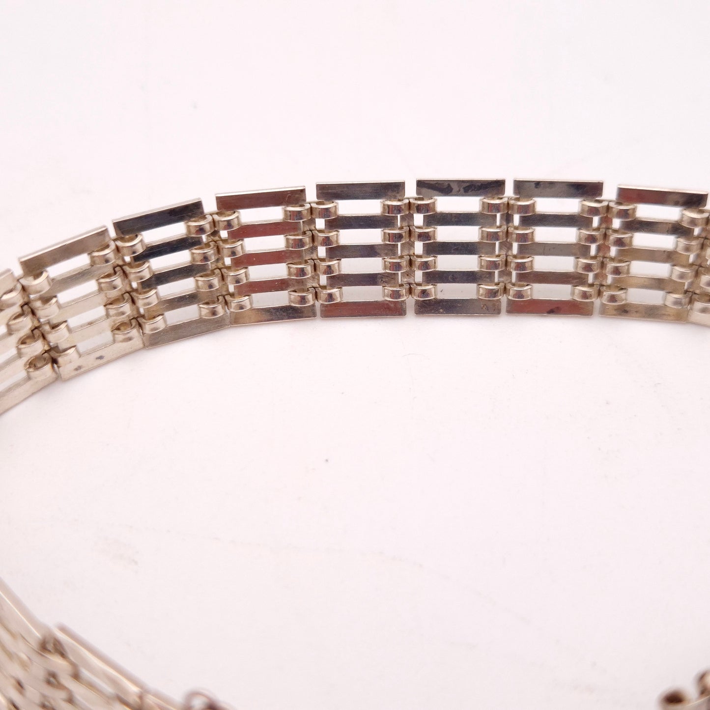 Sterling Silver Heart Padlock Gate Bracelet