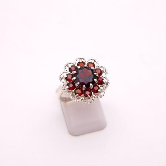 Sterling Silver Vintage Garnet Multi-Stone Cluster Ring