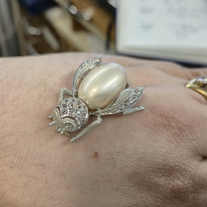 Sterling Silver Synthetic Pearl and CZ Cubic Zirconia Fly Brooch