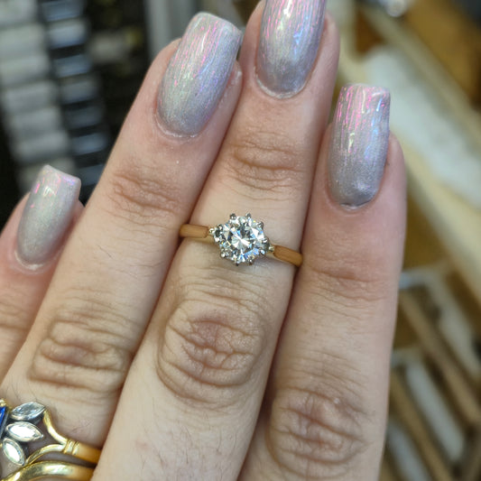 18ct Yellow Gold Vintage Diamond Solitaire Ring 0.95ct