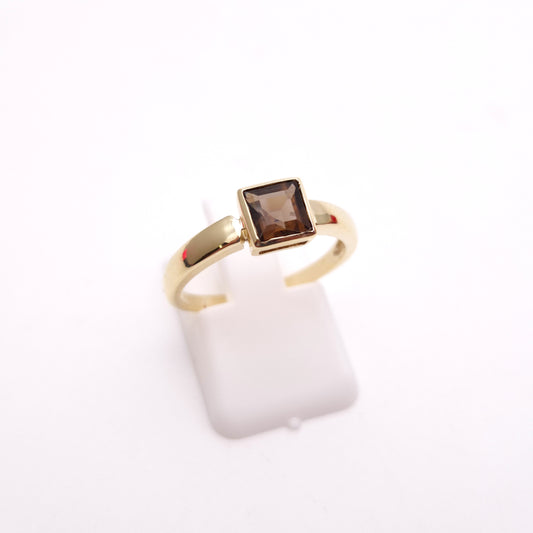 9ct Yellow Gold Princess Cut Square Smoky Quartz Solitaire Ring