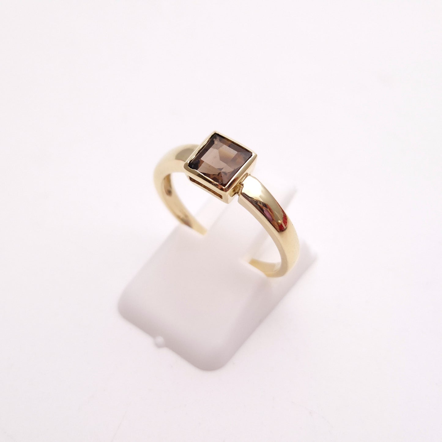 9ct Yellow Gold Princess Cut Square Smoky Quartz Solitaire Ring