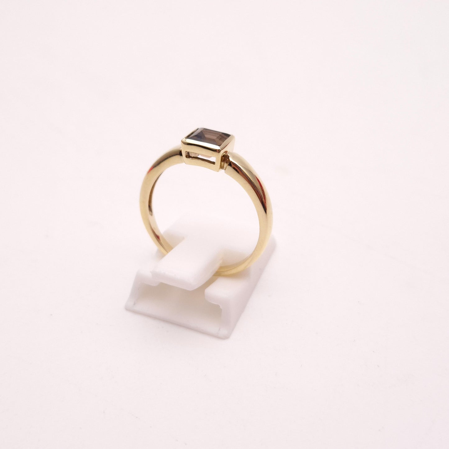 9ct Yellow Gold Princess Cut Square Smoky Quartz Solitaire Ring
