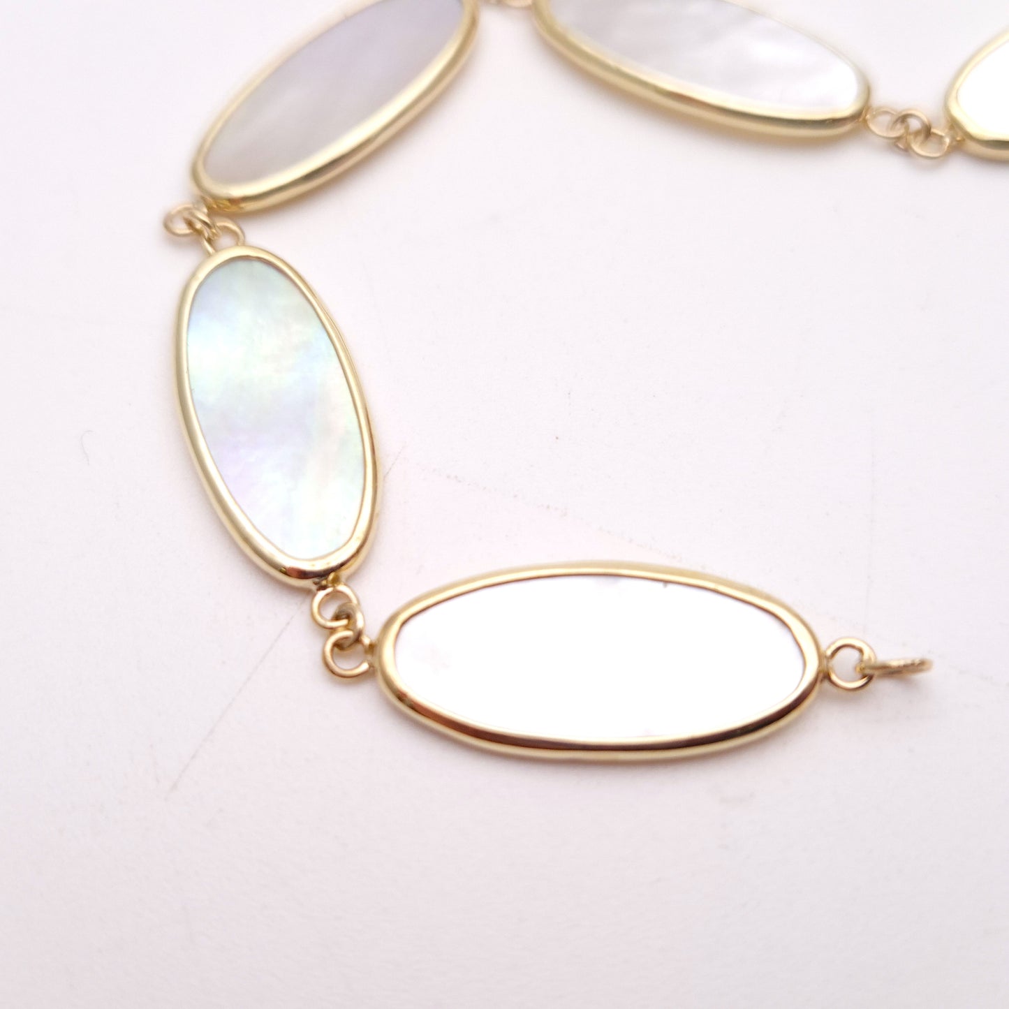 9ct Yellow Gold Mother Of Pearl Oval Panel Bracelet
