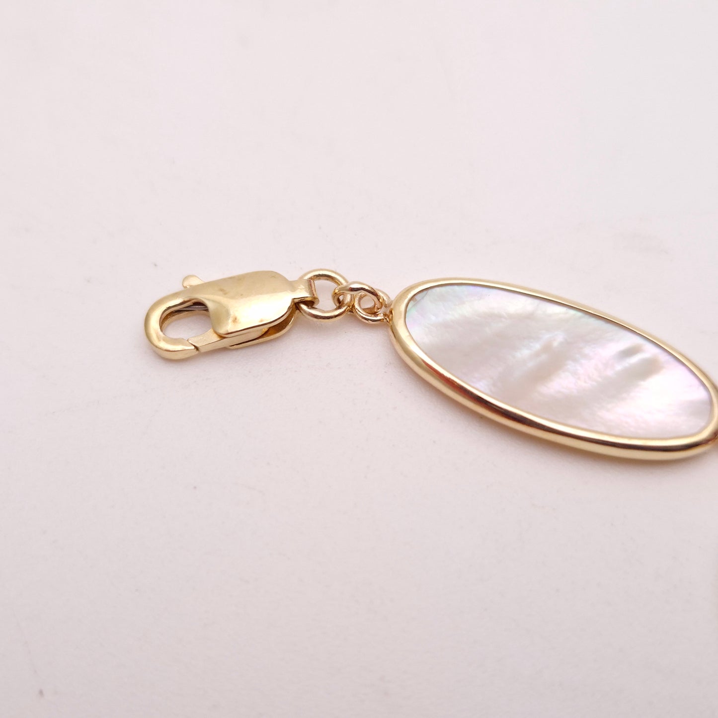 9ct Yellow Gold Mother Of Pearl Oval Panel Bracelet