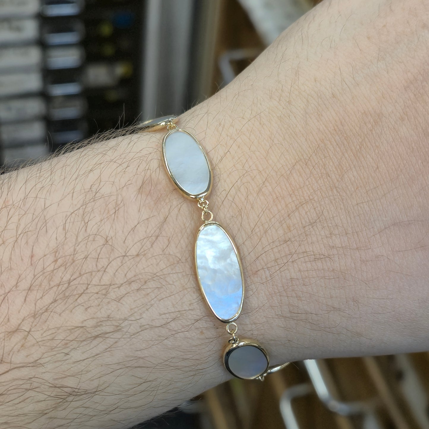 9ct Yellow Gold Mother Of Pearl Oval Panel Bracelet