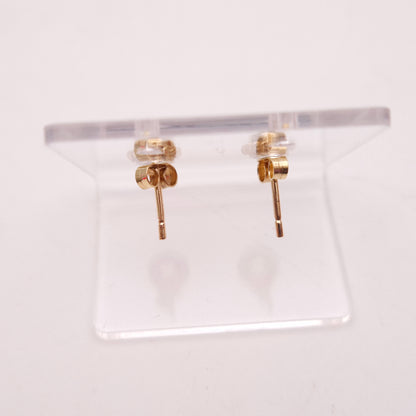 9ct Yellow Gold Traditional Peridot Solitaire Braided Border Stud Earrings