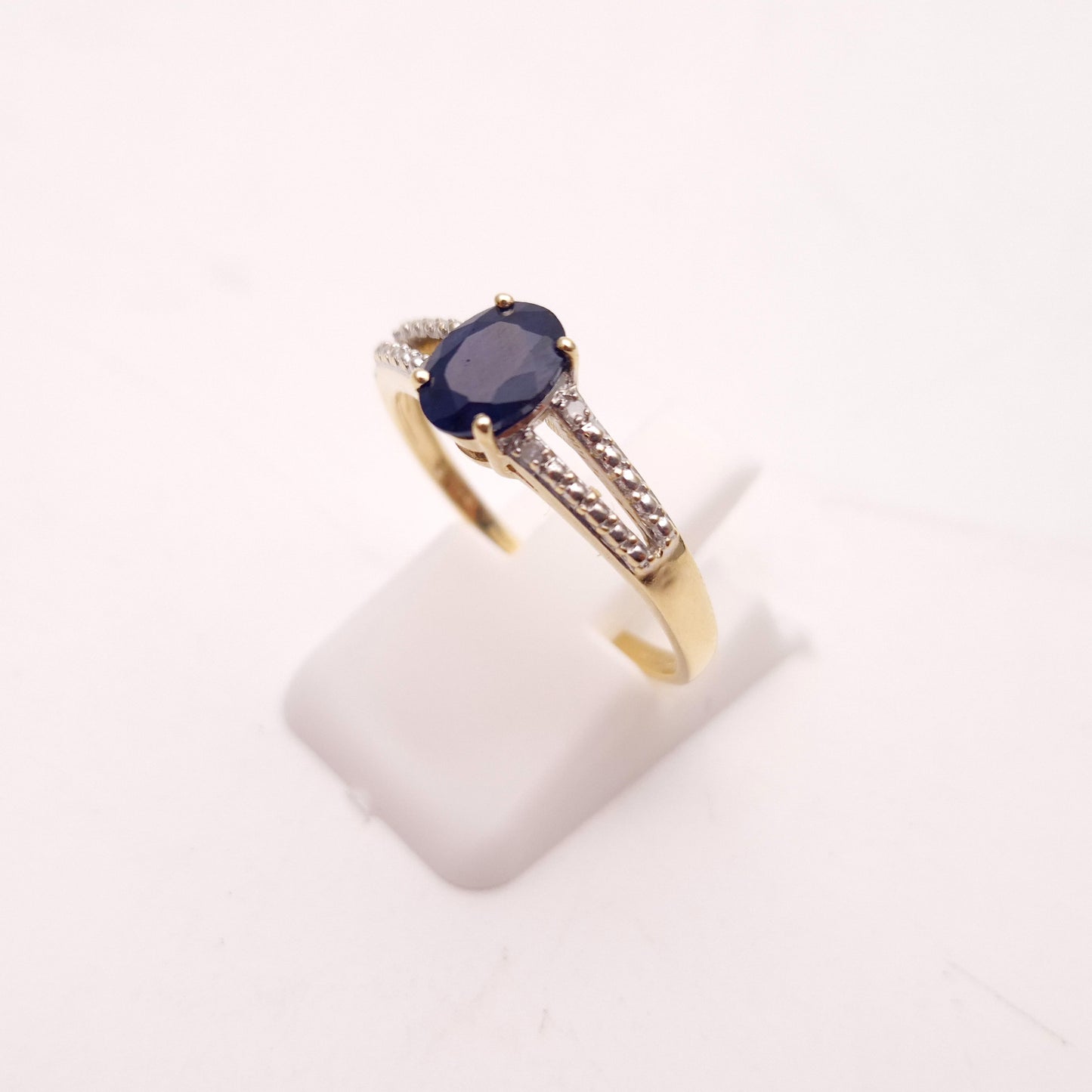 9ct Yellow Gold Sapphire and Diamond Split Shoulder Ring