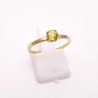 9ct Yellow Gold Round Green Stone Olivine Ring