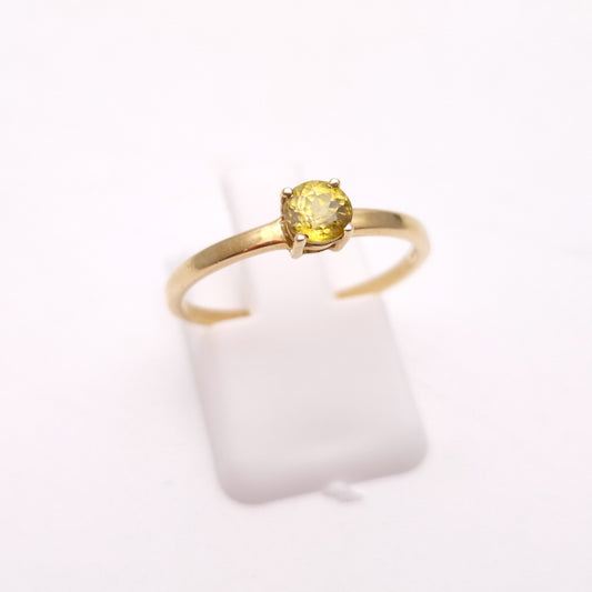 9ct Yellow Gold Round Green Stone Olivine Ring