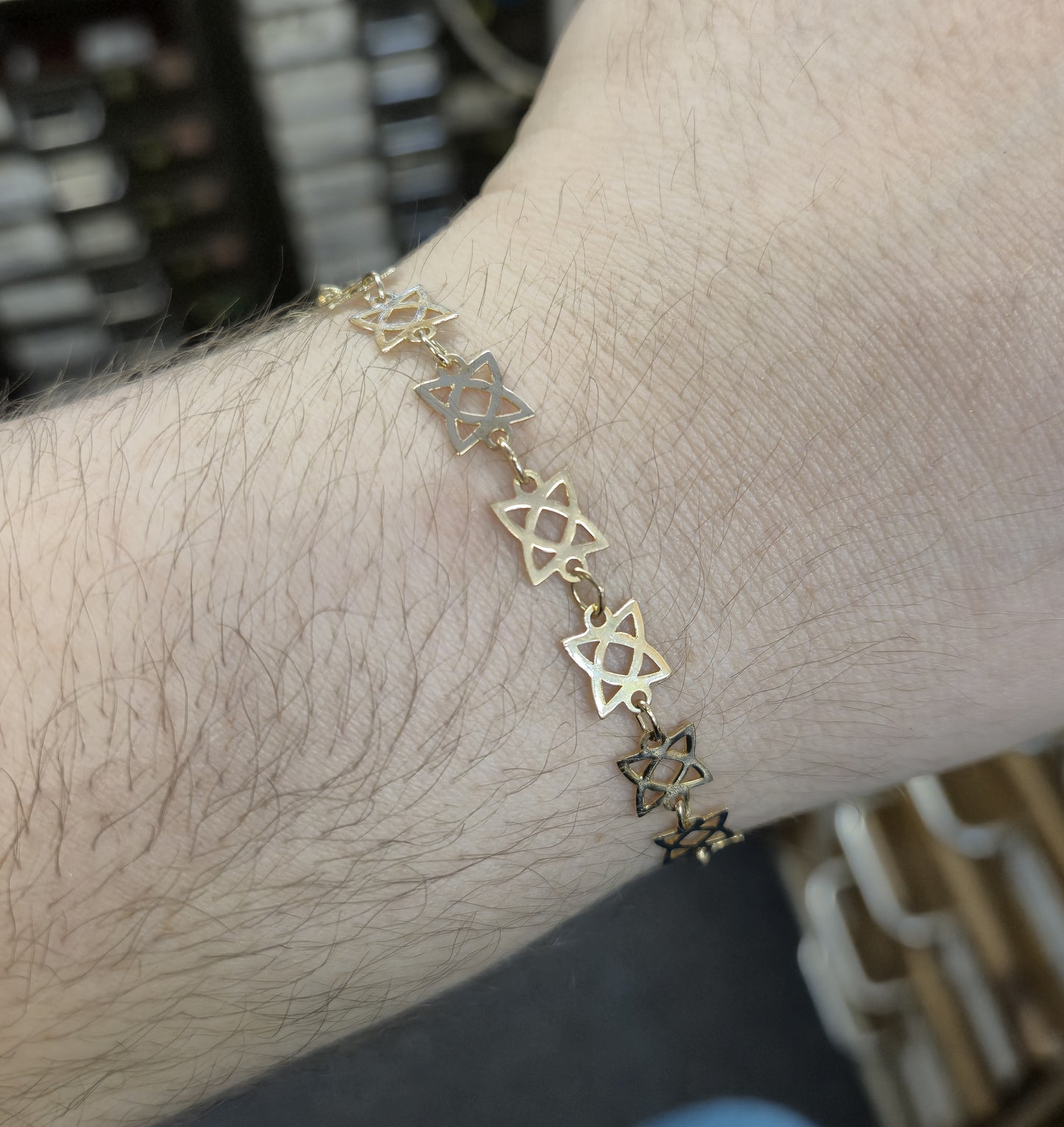 9ct Yellow Gold Open Cut Out Star Shaped link Bracelet