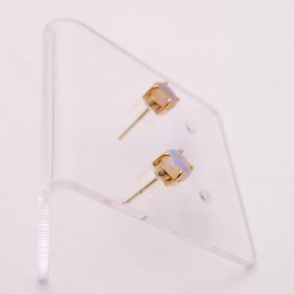 18ct Yellow Gold Opal Cabochon Solitaire Stud Earrings