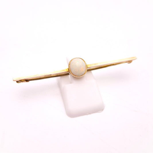 9ct Yellow Gold Cabochon Opal Solitaire Bar Brooch