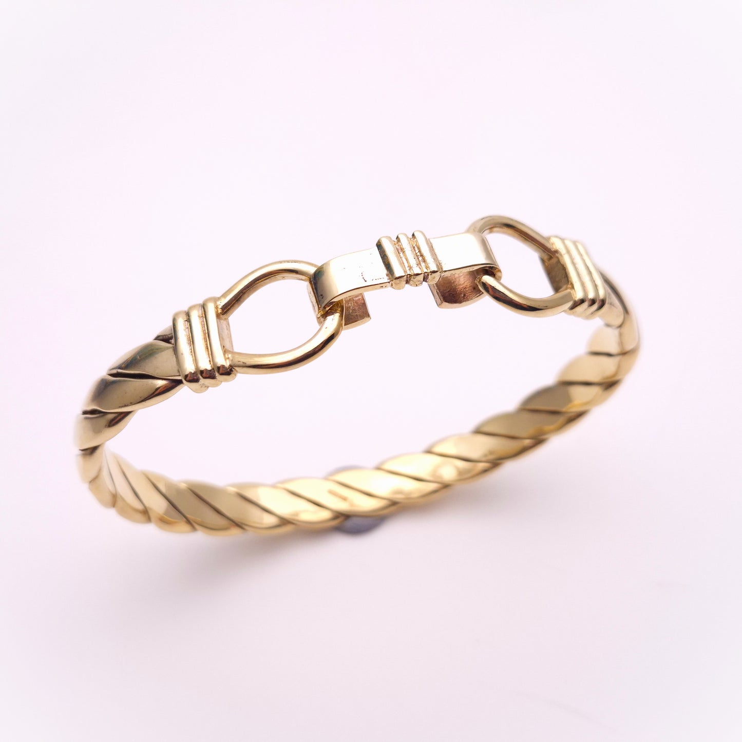 9ct Yellow Gold Heavyweight Extra Large Gents Double Loop Clasp Twist Bangle