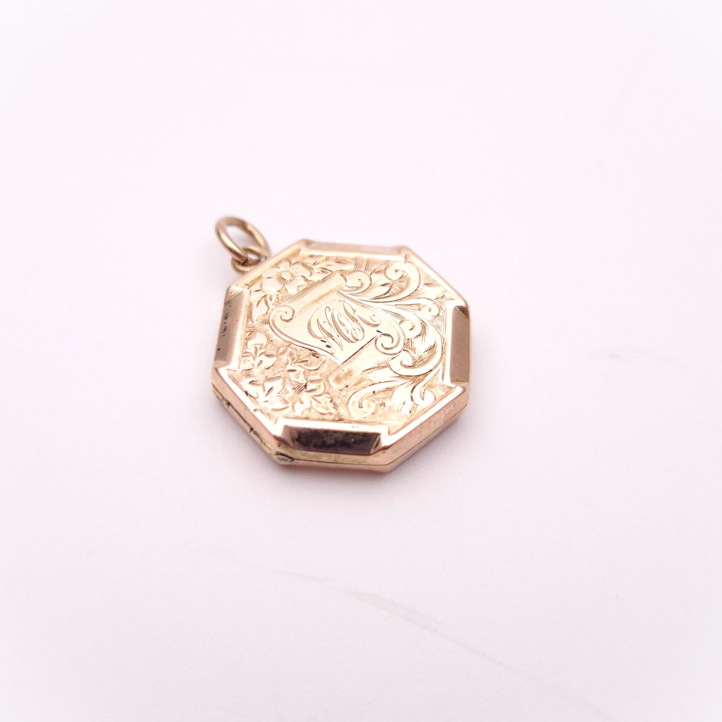 9ct Yellow Gold Back and Front Engraved Octagonal Locket Pendant