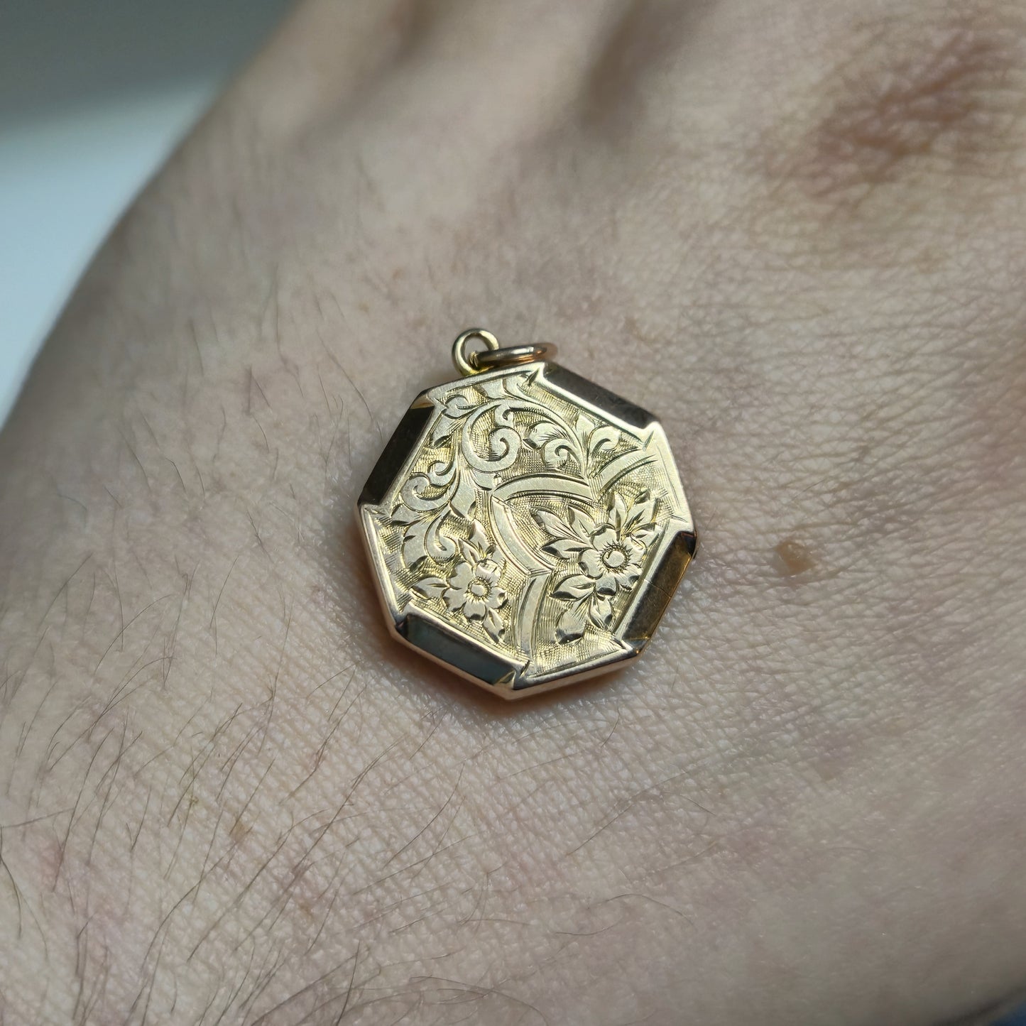 9ct Yellow Gold Back and Front Engraved Octagonal Locket Pendant