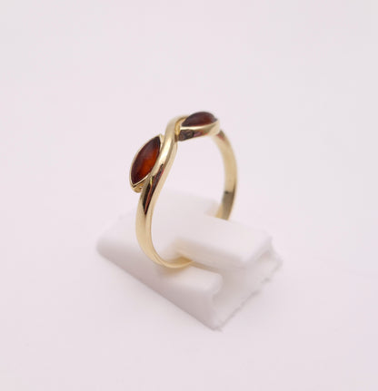 9ct Yellow Gold Vintage Two Stone Marquise Shaped Amber Wave Ring