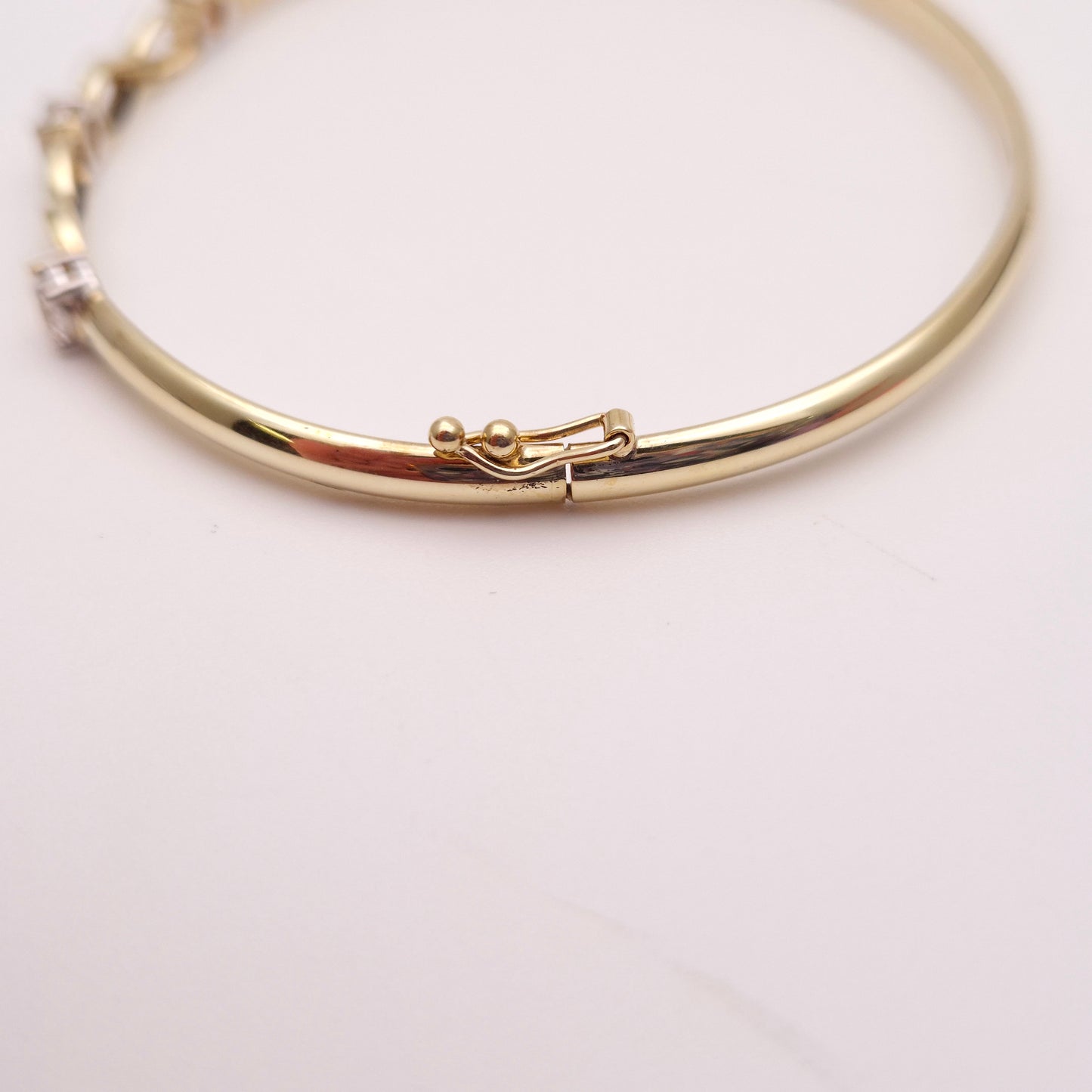 9ct Yellow Gold Cubic Zirconia Three Stone Openwork Bangle