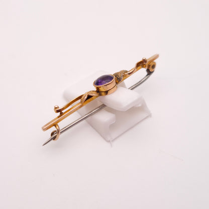 9ct Yellow Gold Antique Amethyst Foliate Leaf Detail Bar Brooch
