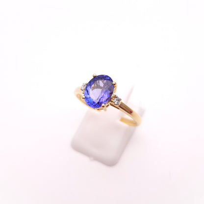 18ct Yellow Gold Oval Cut Tanzanite and Diamond Trilogy Ring
