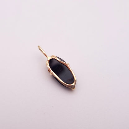 9ct Two-tone Yellow and Rose Gold Leaf Detail Oval Onyx Pendant