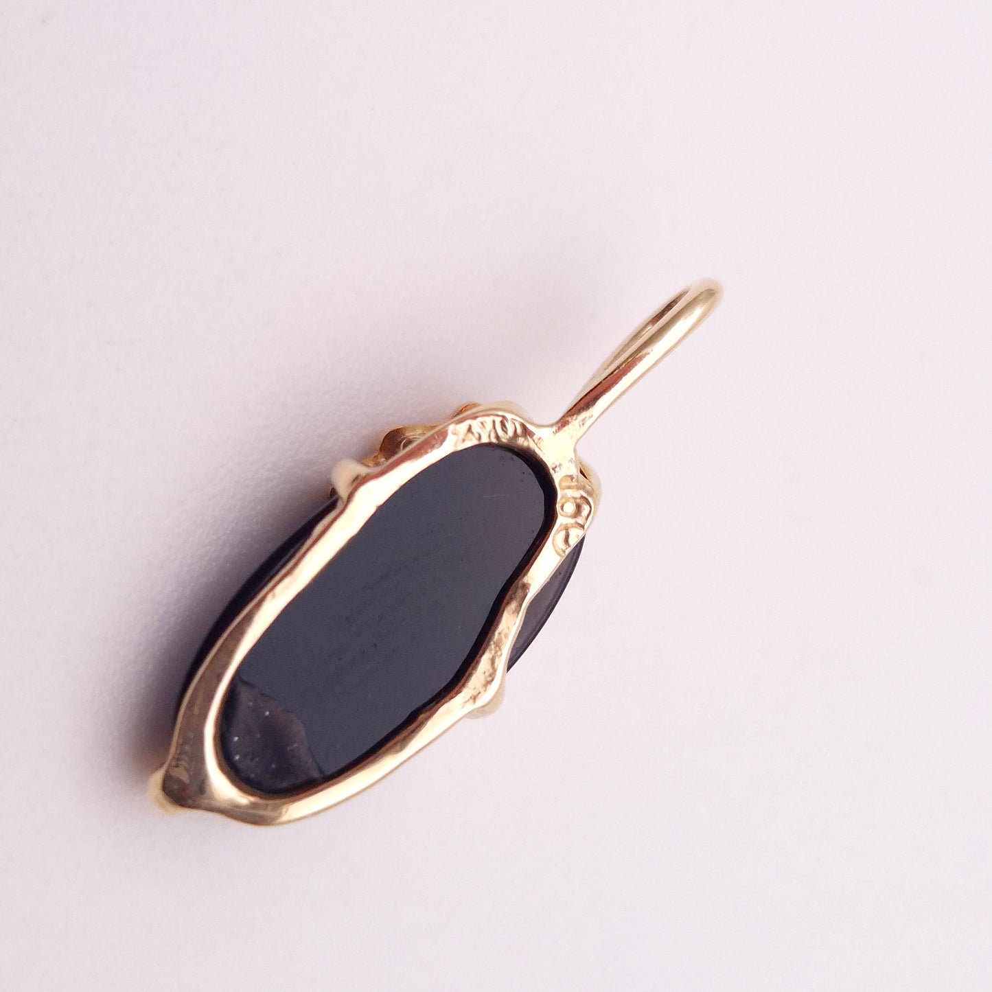 9ct Two-tone Yellow and Rose Gold Leaf Detail Oval Onyx Pendant