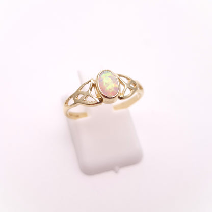 9ct Yellow Gold Celtic Cut-Out Openwork Opal Solitaire Ring