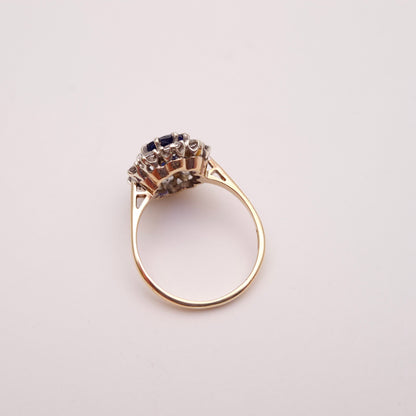 9ct Yellow Gold Vintage Synthetic Sapphire and Spinel Traditional Cluster Ring