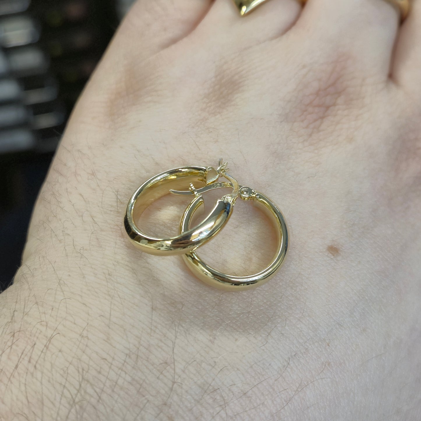 14ct Yellow Gold Polished Hollow Domed Hoop Earrings