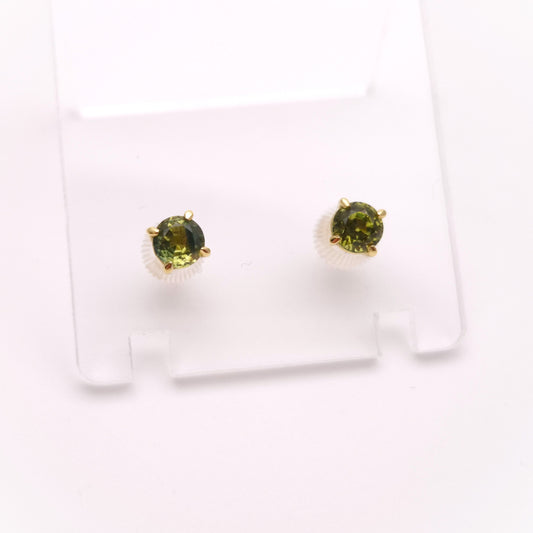 9ct Yellow Gold Round Cut Green Topaz Solitaire Stud Earrings