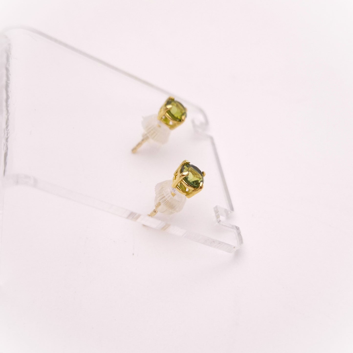 9ct Yellow Gold Round Cut Green Topaz Solitaire Stud Earrings