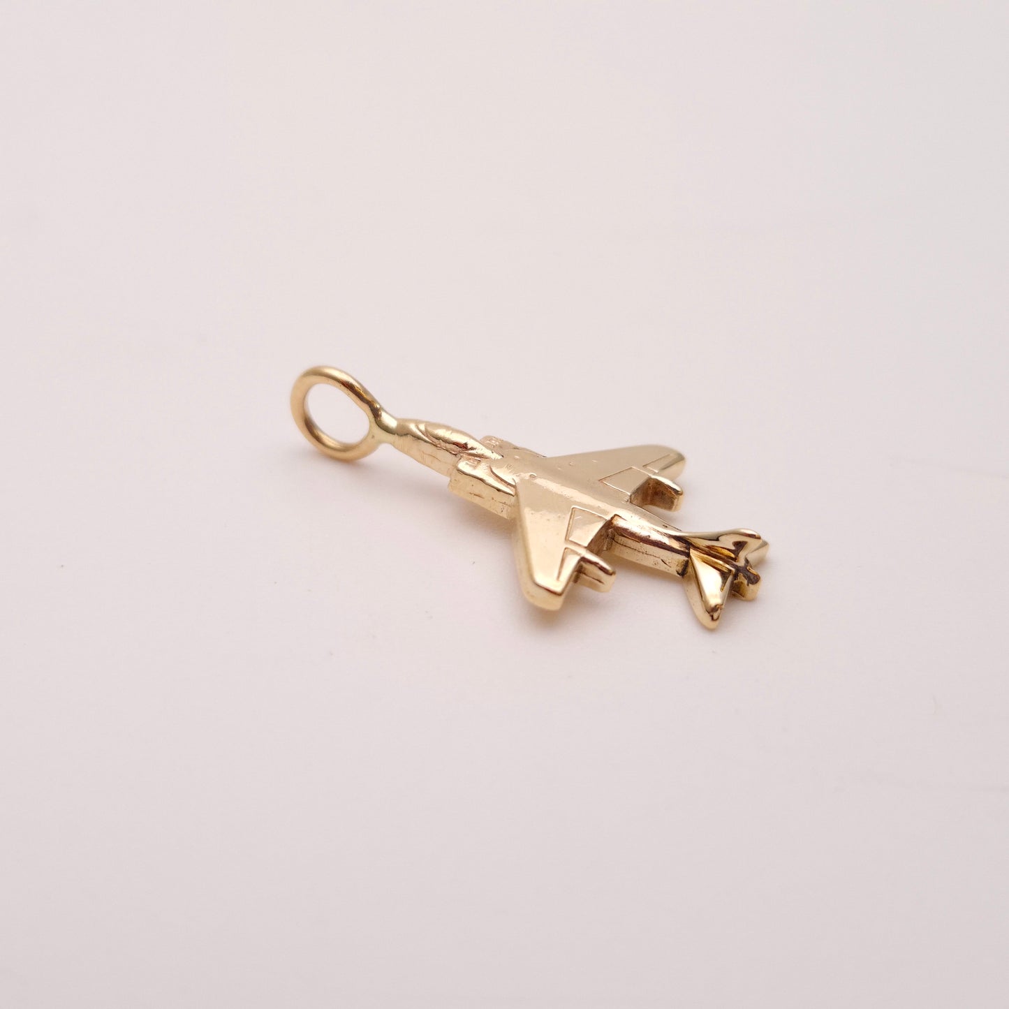14ct Yellow Gold Fighter Jet Plane Pendant Piece