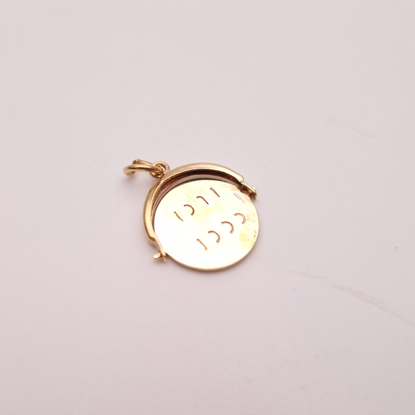9ct Yellow Gold Traditional Good Luck Spinner Charm / Pendant
