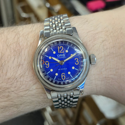 Gents Vintage Stainless Steel Blue Dial Oris Watch