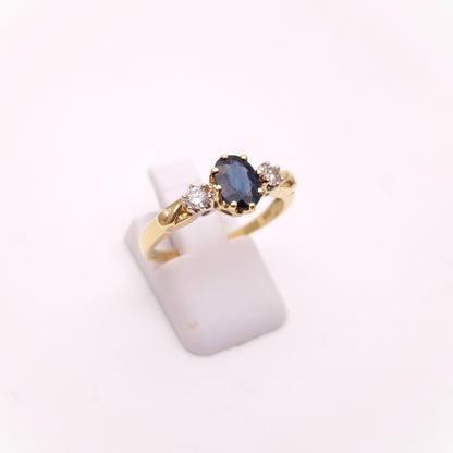 18ct Yellow Gold Vintage Oval Sapphire and Round Diamond Trilogy Ring