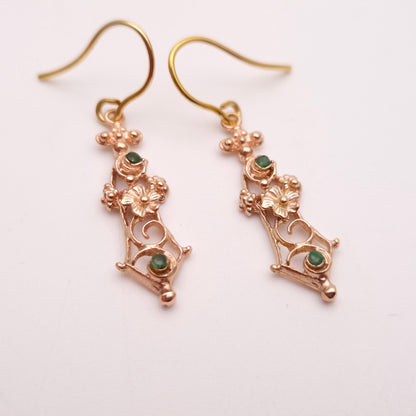 9ct Yellow gold Vintage Emerald Floral Cut out Drop Earrings