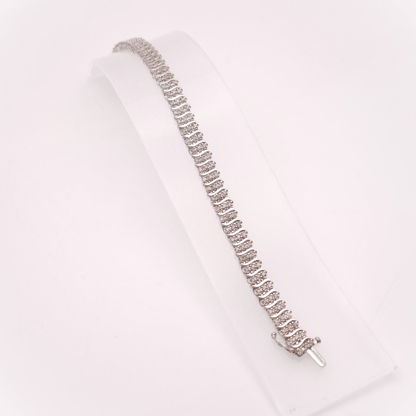 9ct White Gold Substantial 2.0TCW Multi Diamond Tennis Bracelet