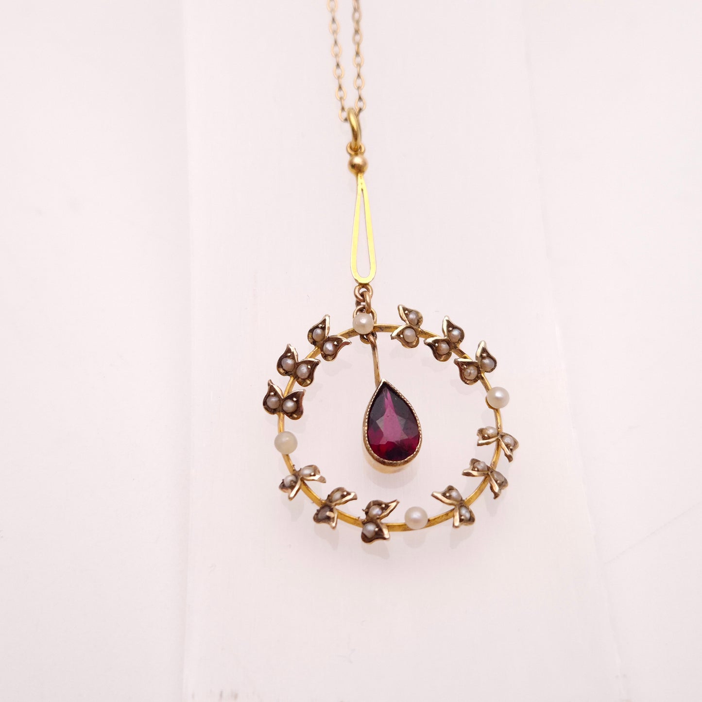 9ct Yellow Gold Antique Garnet & Seed Pearl Wreath Drop Pendant Necklace