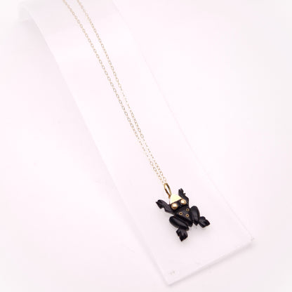 9ct Yellow Gold Vintage / Antique Carved Jet Frog Pendant and Chain Necklace
