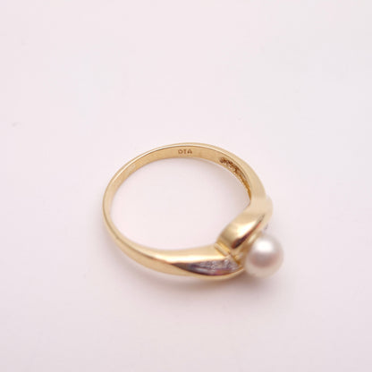 9ct Yellow gold White Pearl and Diamond Set Shoulders Swirl Ring