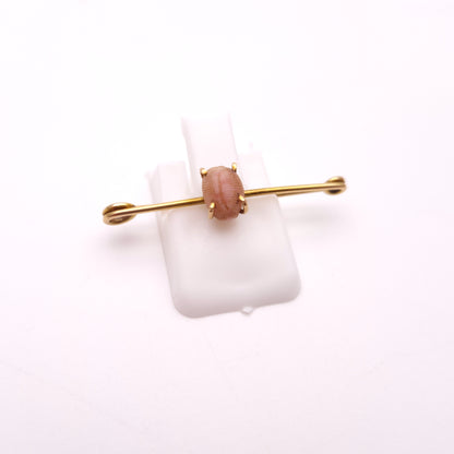 9ct Yellow Gold Small Peach / Coral Coloured Shell Brooch