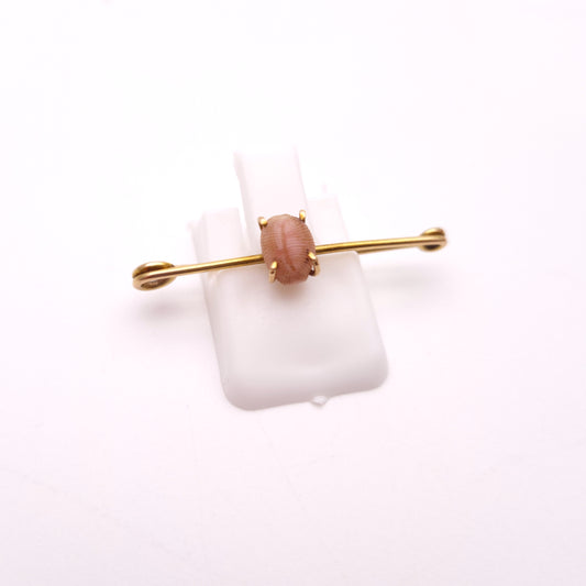 9ct Yellow Gold Small Peach / Coral Coloured Shell Brooch