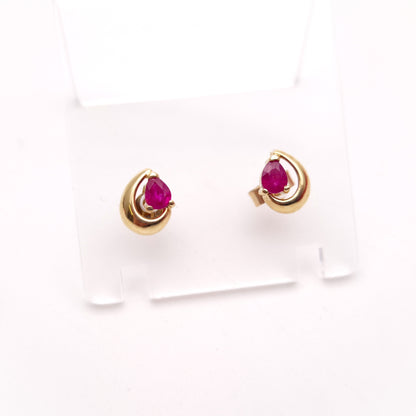 9ct Yellow Gold Teardrop Pear Shaped Ruby Openwork Stud Earrings