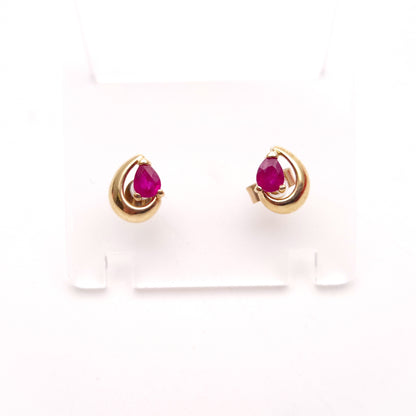 9ct Yellow Gold Teardrop Pear Shaped Ruby Openwork Stud Earrings