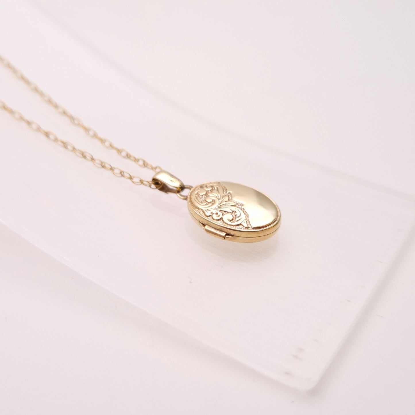 9ct Yellow Gold Small Oval Half Patterned Locket and Chain Necklace