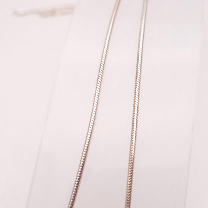 Sterling Silver Vintage Butterfly Wing Bird Detail Oval Pendant and Snake Chain